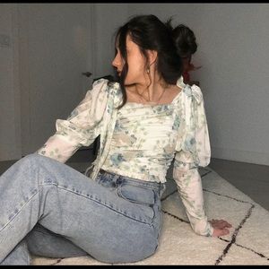 Verge Girl Floral Puff Sleeve Top